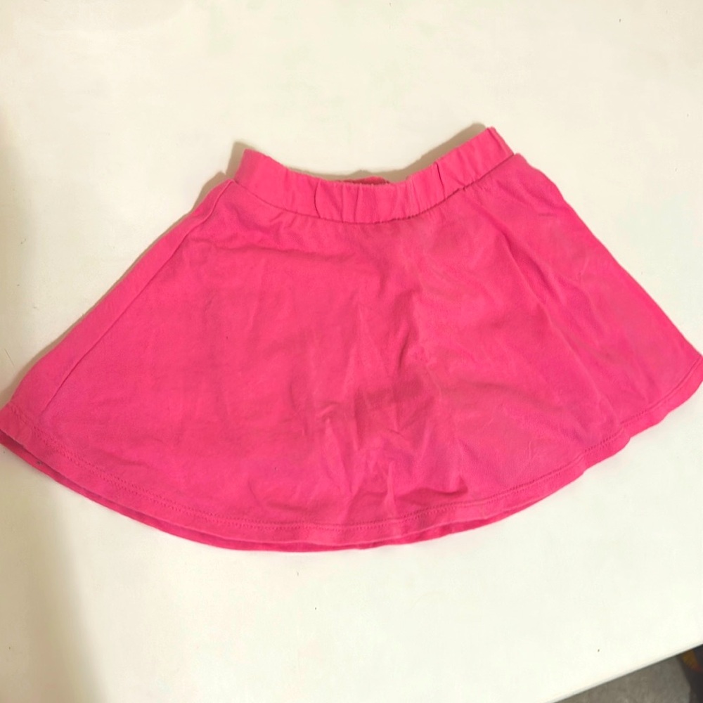 3/10$ Hot pink skort